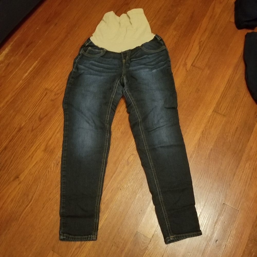 Lot of 6 maternity pants